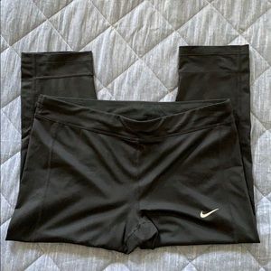 Nike workout capris